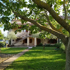https://apartment-dado-porec-52440.in-istria.net