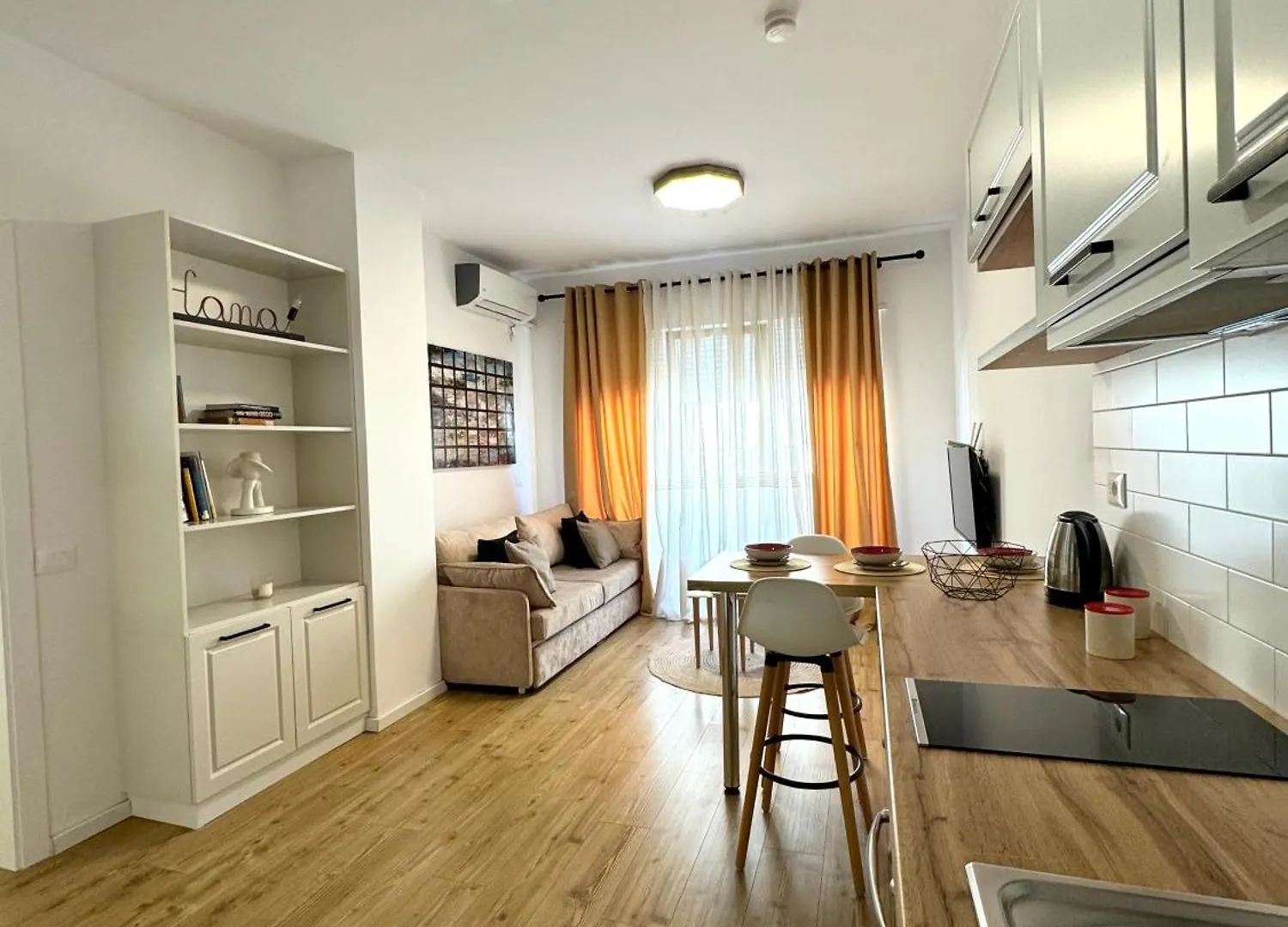 Apartment In The Heart Of Old Bazaar, Tirana - Hana Apartments